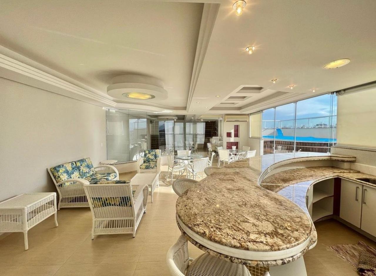 Cobertura, 3 quartos, 302 m² - Foto 3