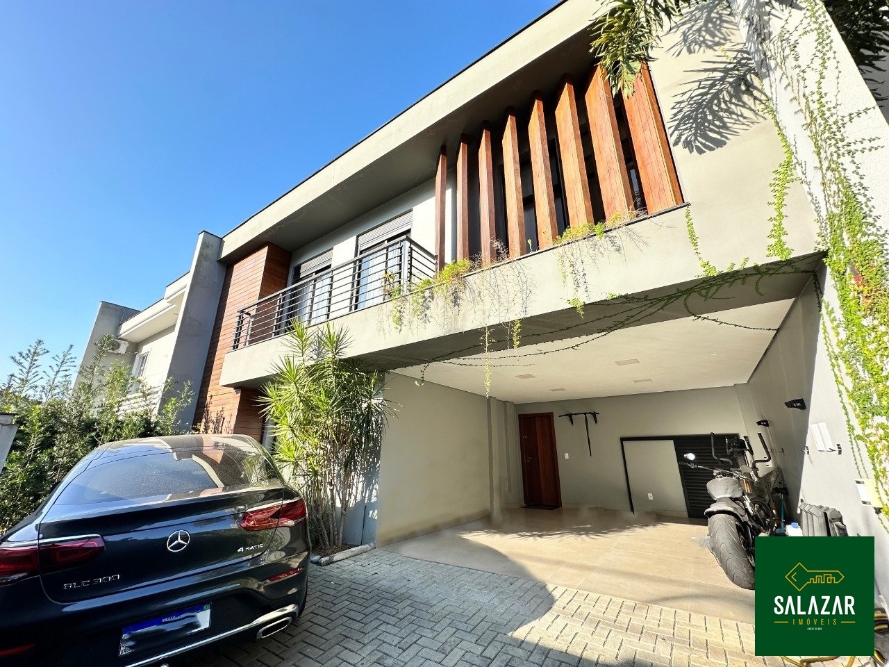 Casa, 3 quartos, 217 m² - Foto 1
