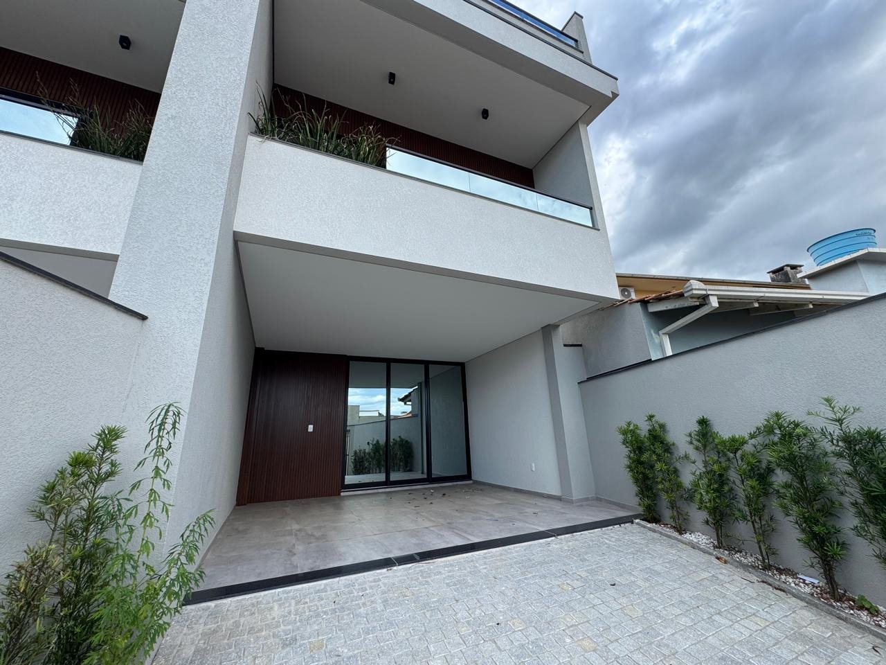 Casa, 3 quartos, 228 m² - Foto 1