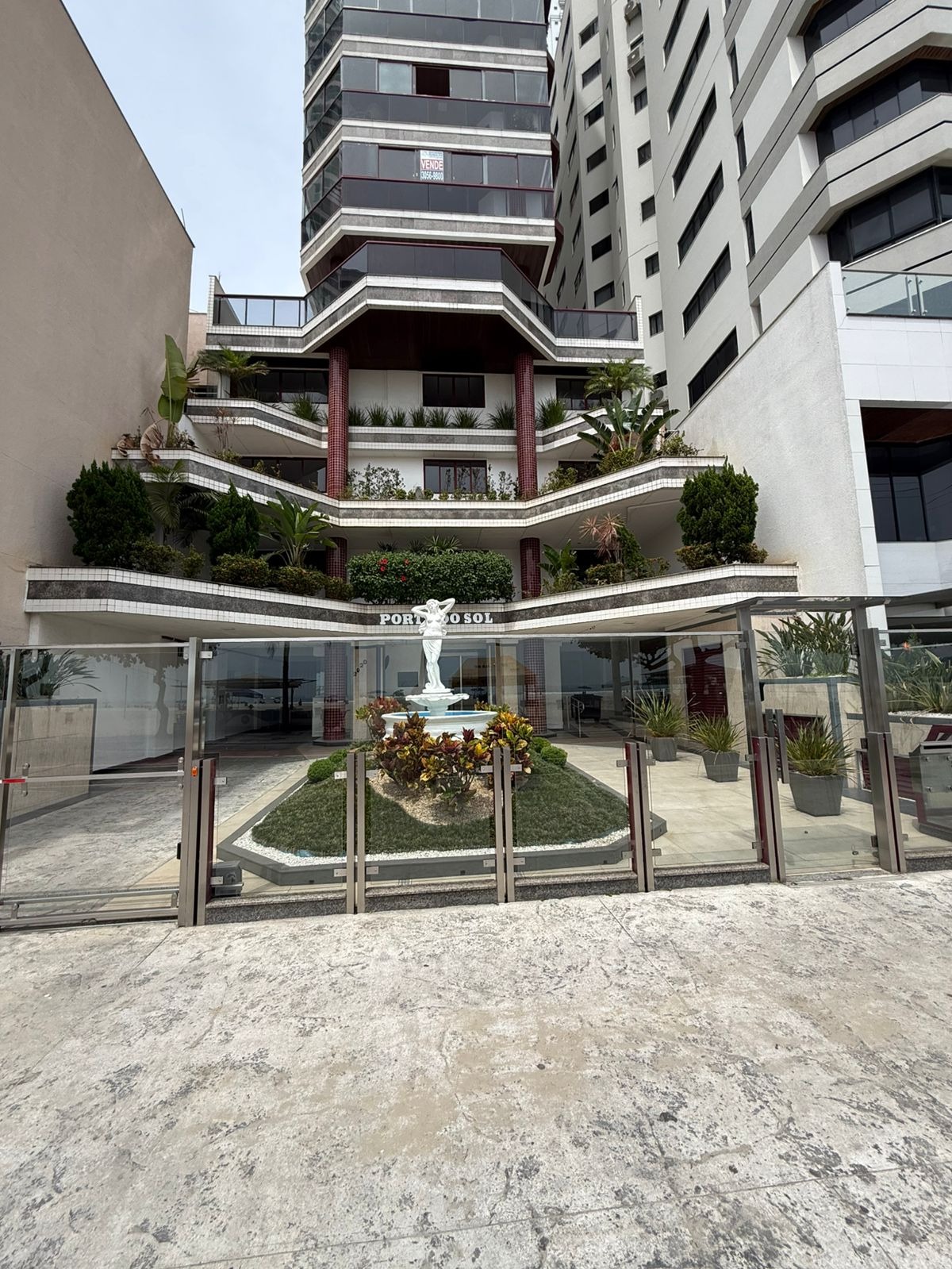 Apartamento, 3 quartos, 179 m² - Foto 1