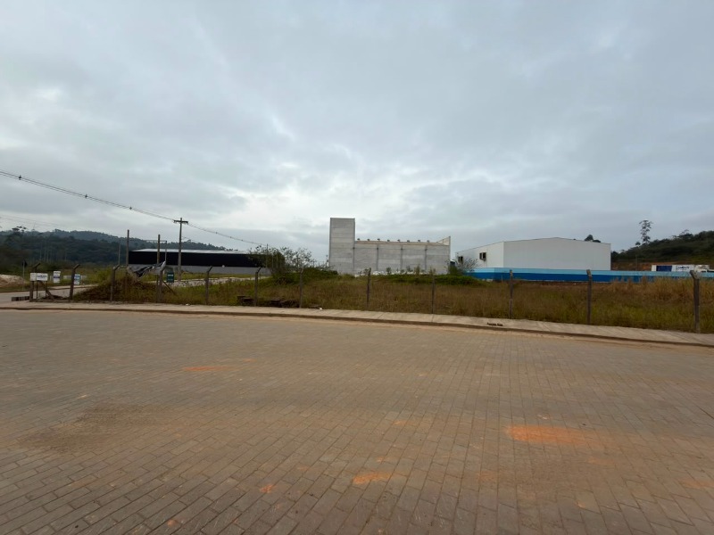 Loteamento e Condomínio, 2400 m² - Foto 2