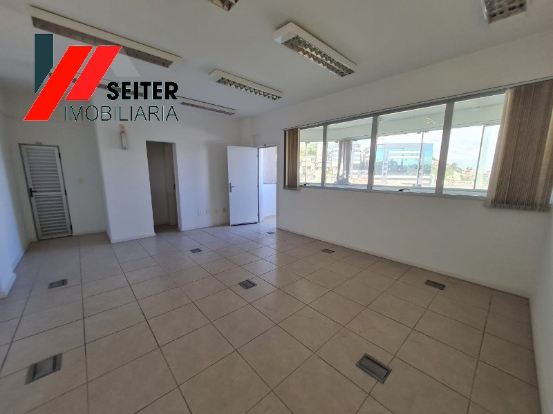 Conjunto de Salas Comerciais a Venda em Florianópolis