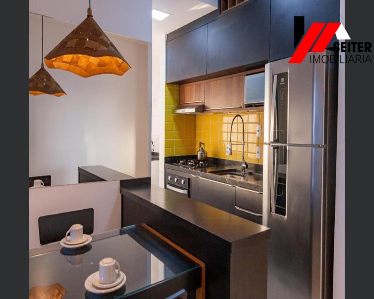 Apartamento de 2 dormitorios e 2 vagas para locaçao itacorubi Mobiliado
