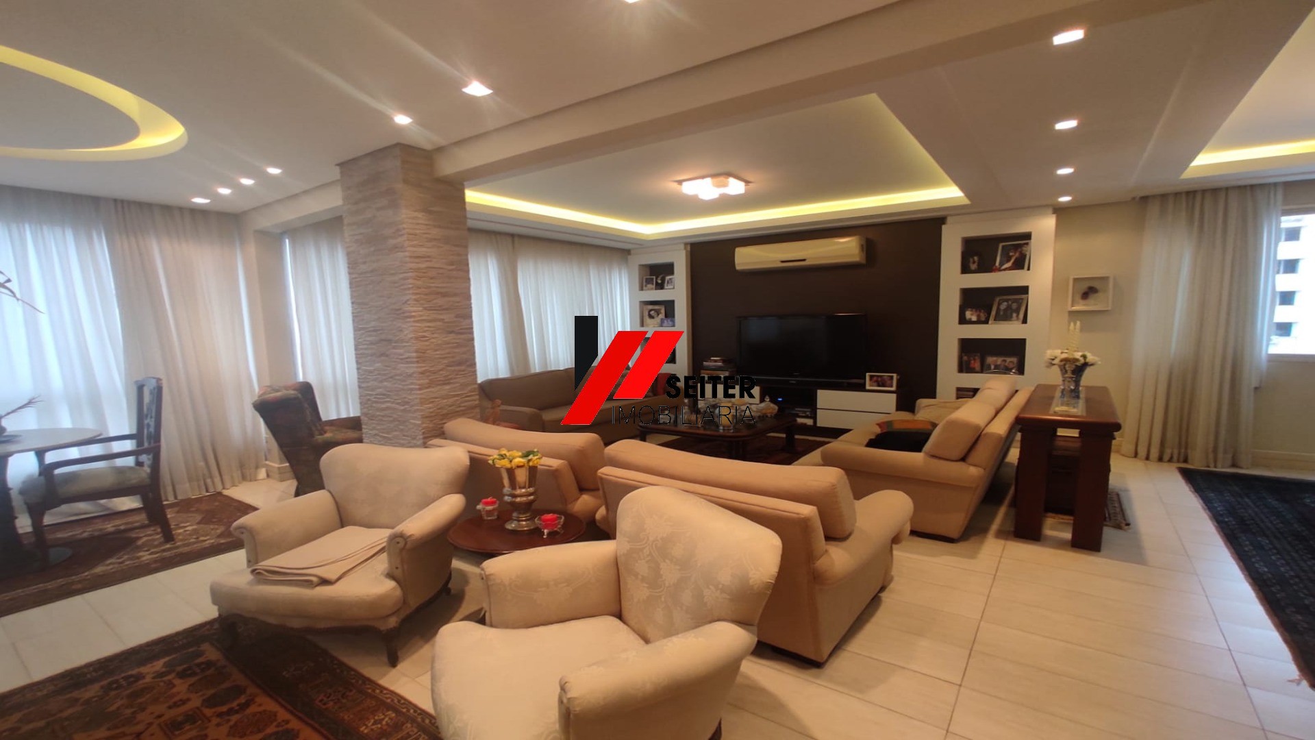 Apartamento a Venda 3 dormitórios mais dependência