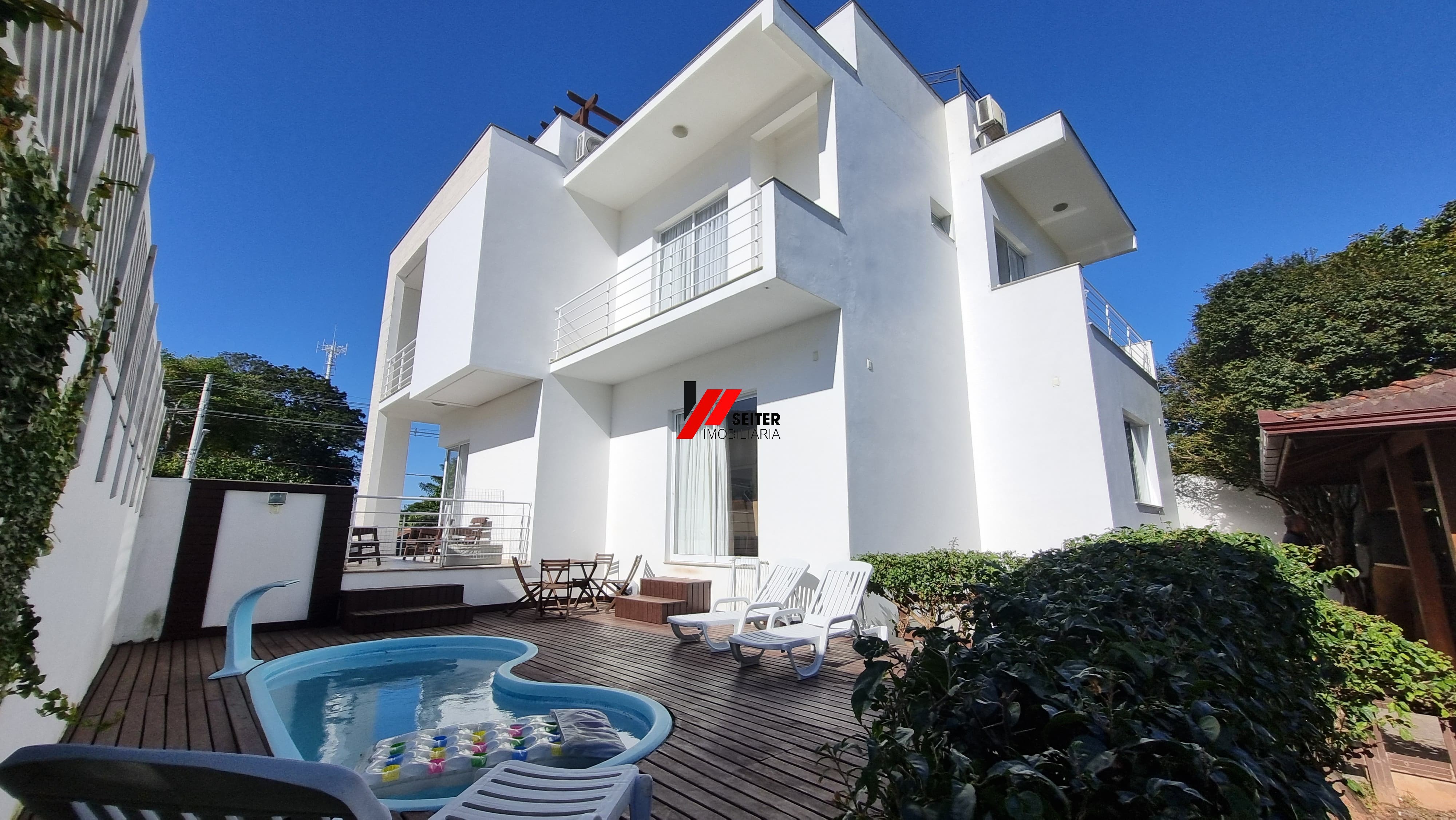 Casa de 3 suites a venda Lagoa da Conceiçao Florianopolis com 352 metros de area util