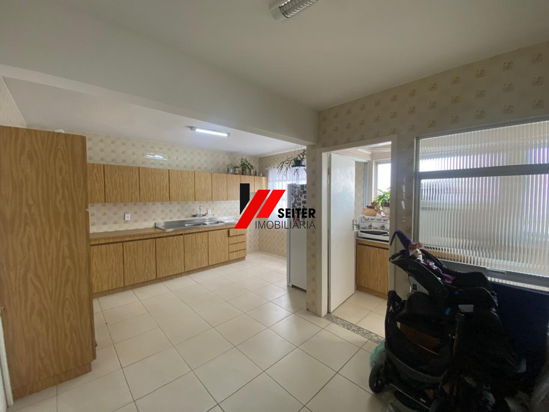 Apartamento com 3 dormitórios à venda no centro de Florianópolis