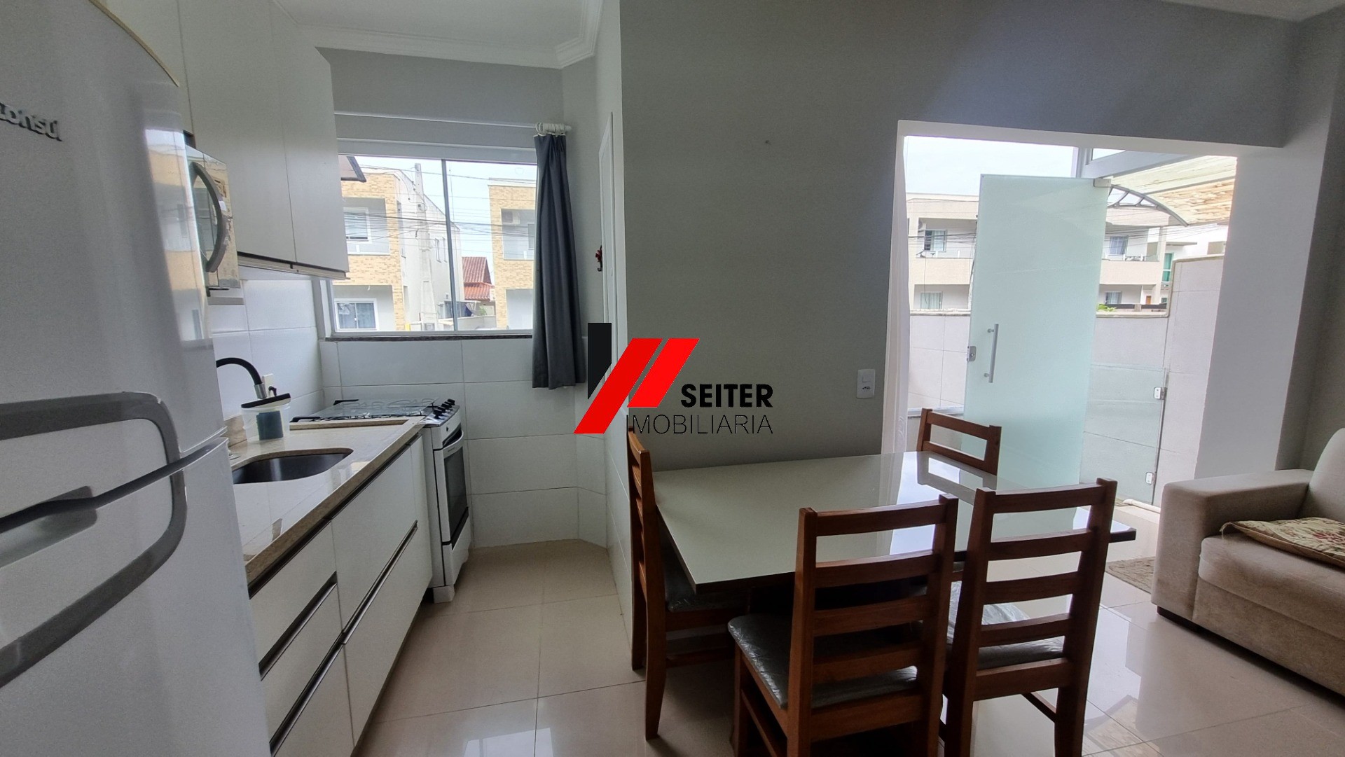 Apartamento de 2 dormitorios com suite a venda Campeche Central Florianopolis