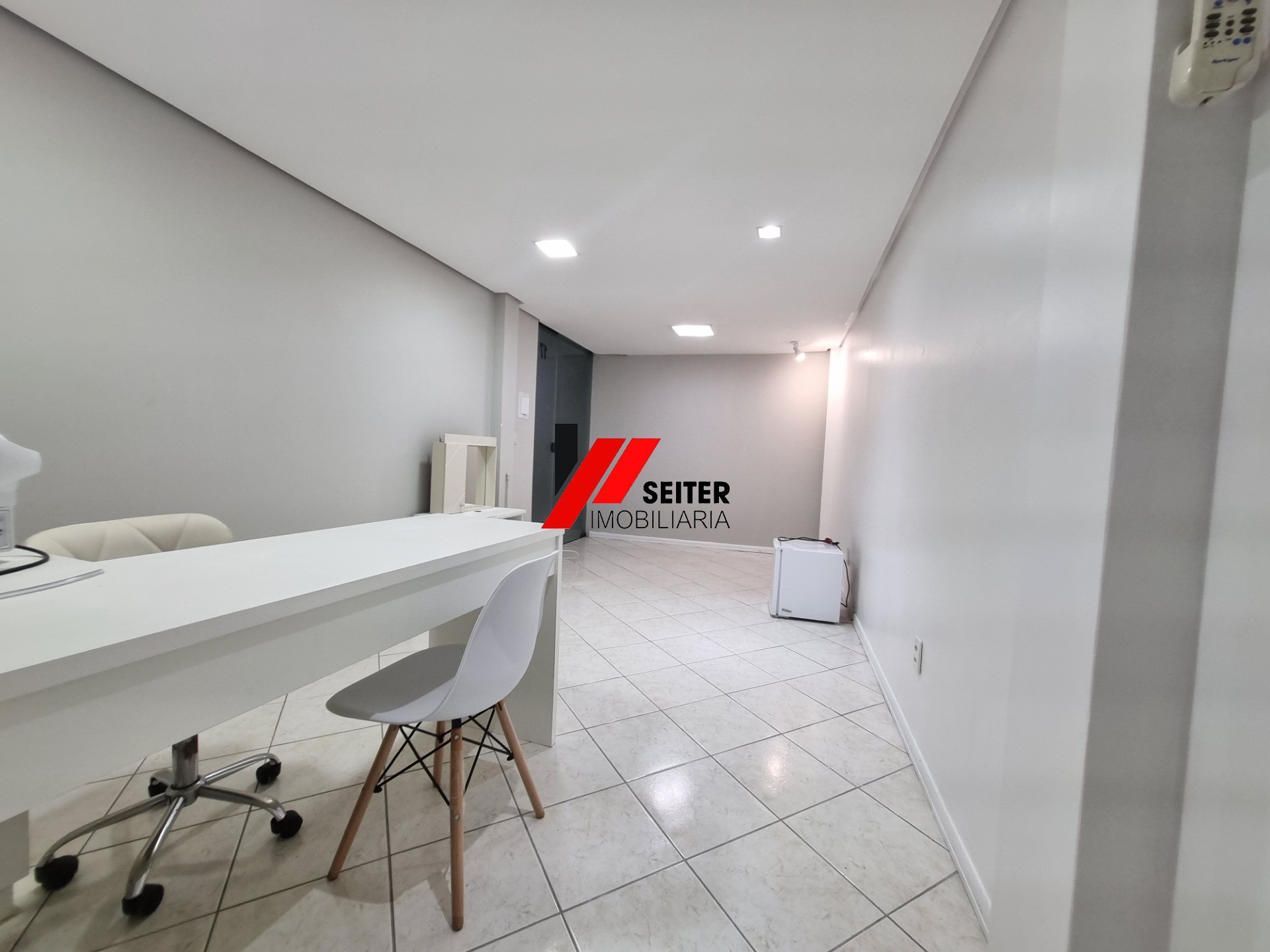 Sala comercial à venda Di Bernardi Tower em Campinas São José-SC