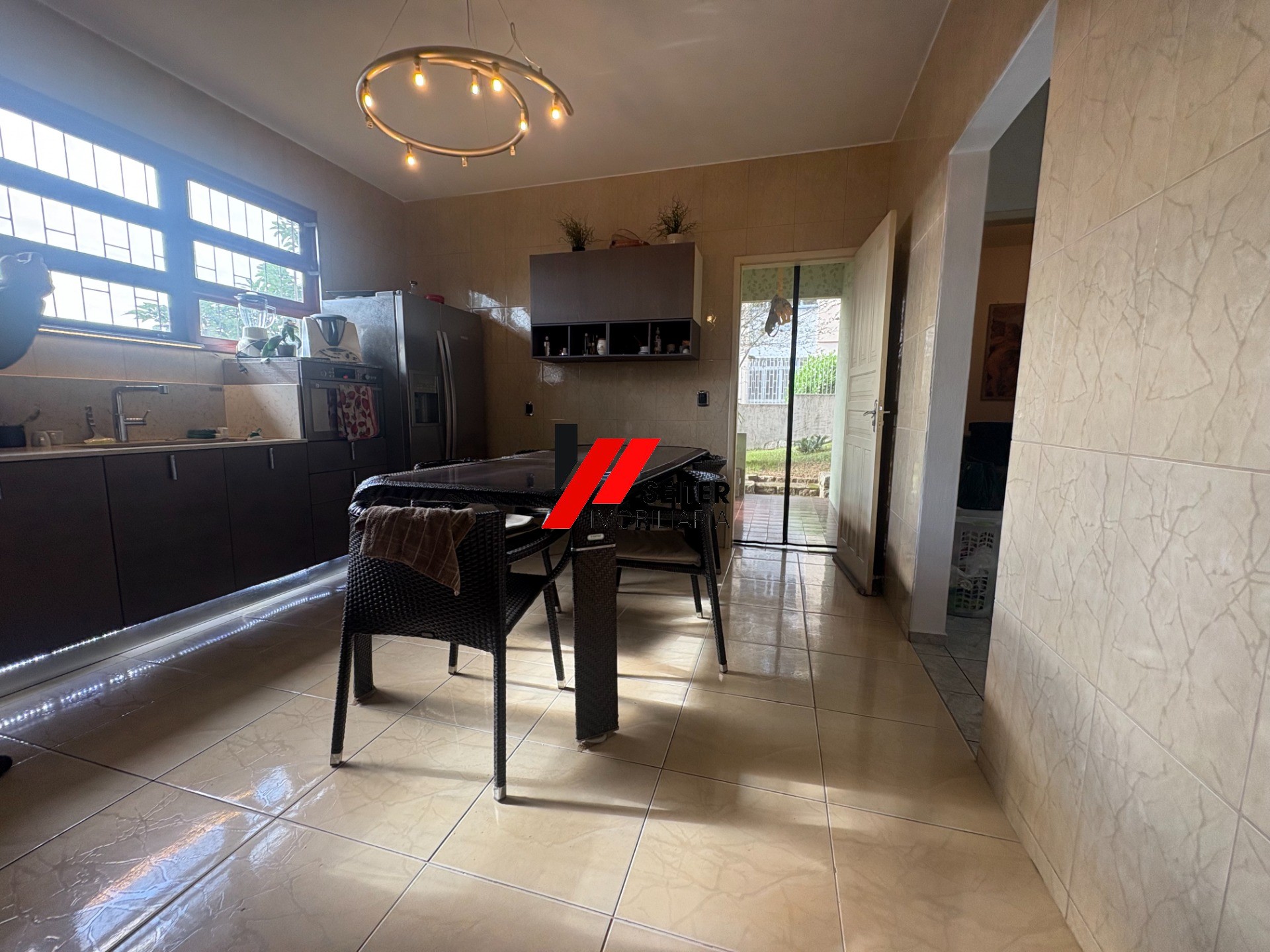 Casa de 120M² com 4 dormitórios no coração da trindade
