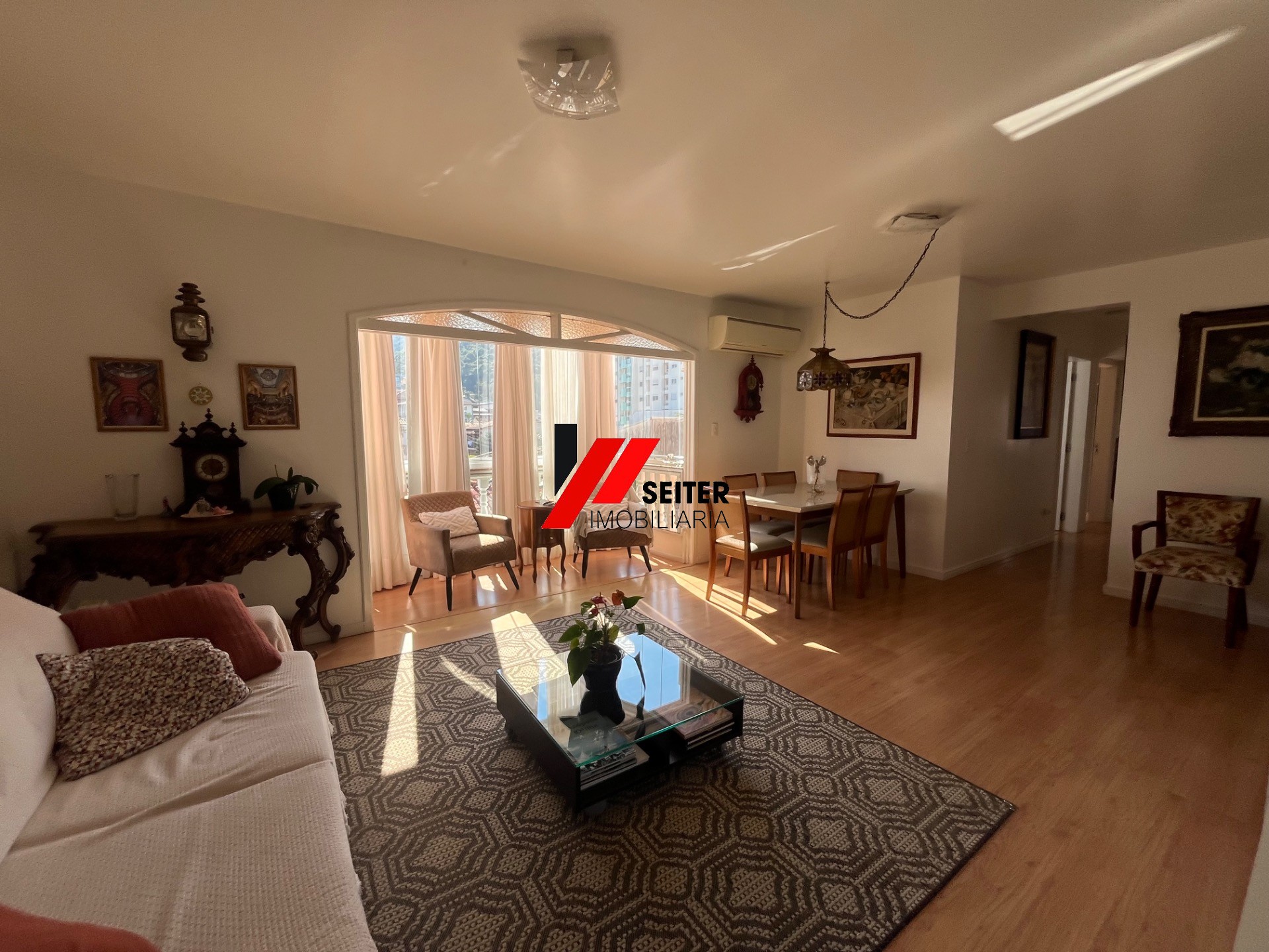 Apartamento à venda com 89m² 3 Quartos e 2 banheiros no Itacorubi em Florianópolis