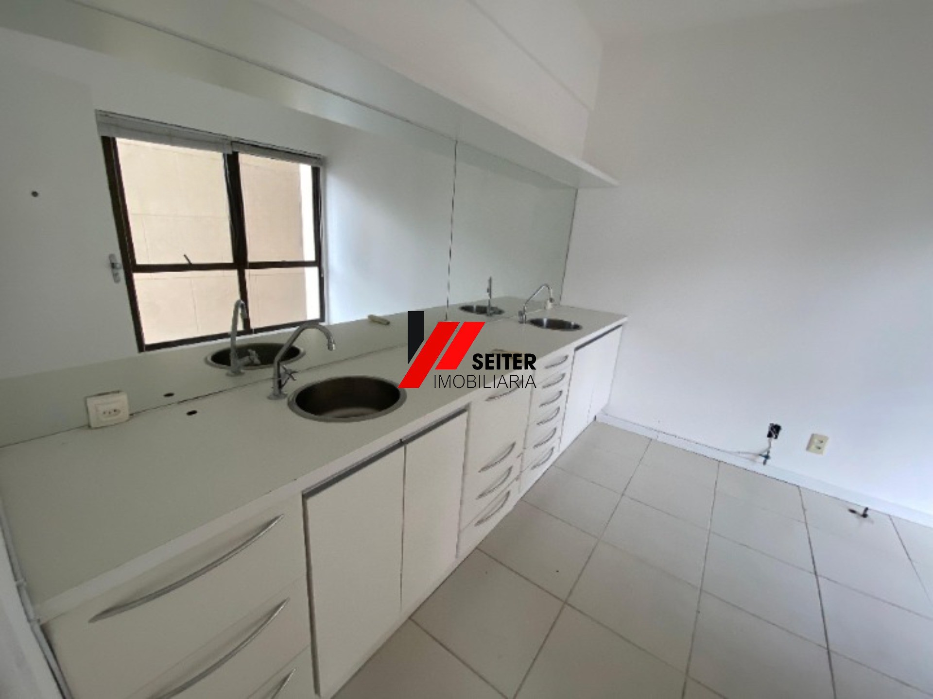 Sala comercial a venda no Centro de Florianópolis