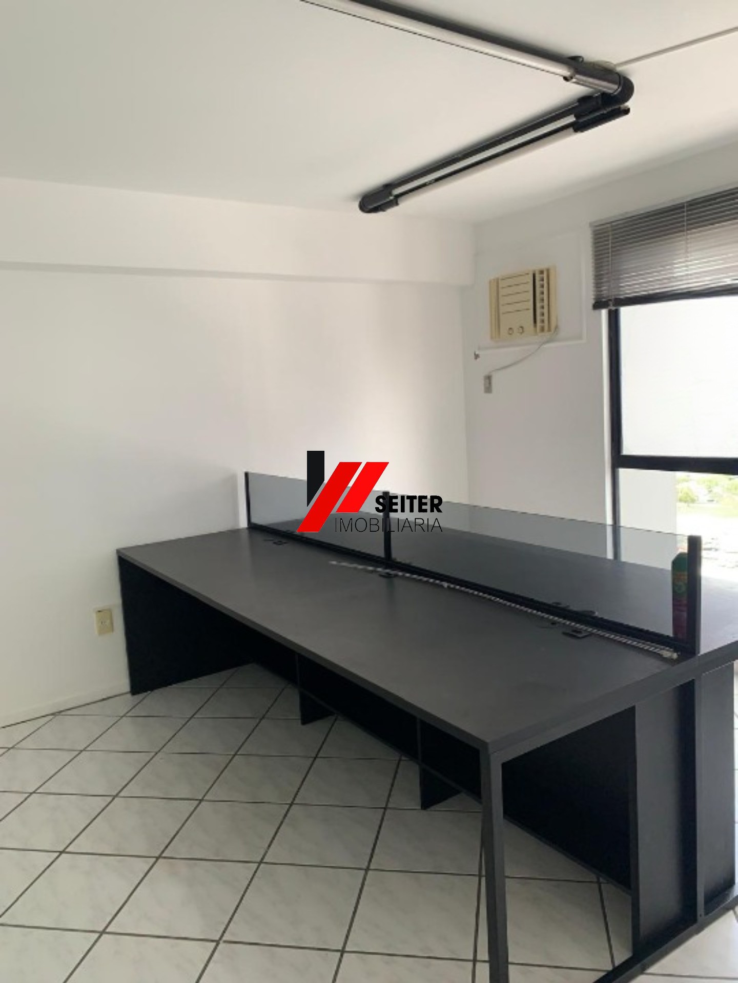Sala comercial para alugar no centro de Florianópolis