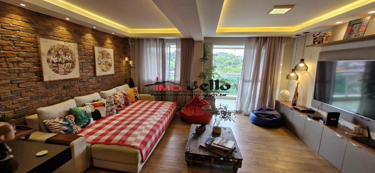 Imperdível cobertura à venda no Rio de Janeiro - 3 quartos, 2 suítes, 3 salas, 4 banheiros, 2 vagas de garagem, 214m²!