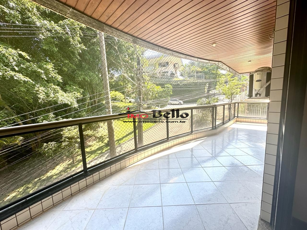 IMOBELLO VENDE AMPLO APARTAMENTO NA ILHA DO GOVERNADOR JARDIM GUANABARA