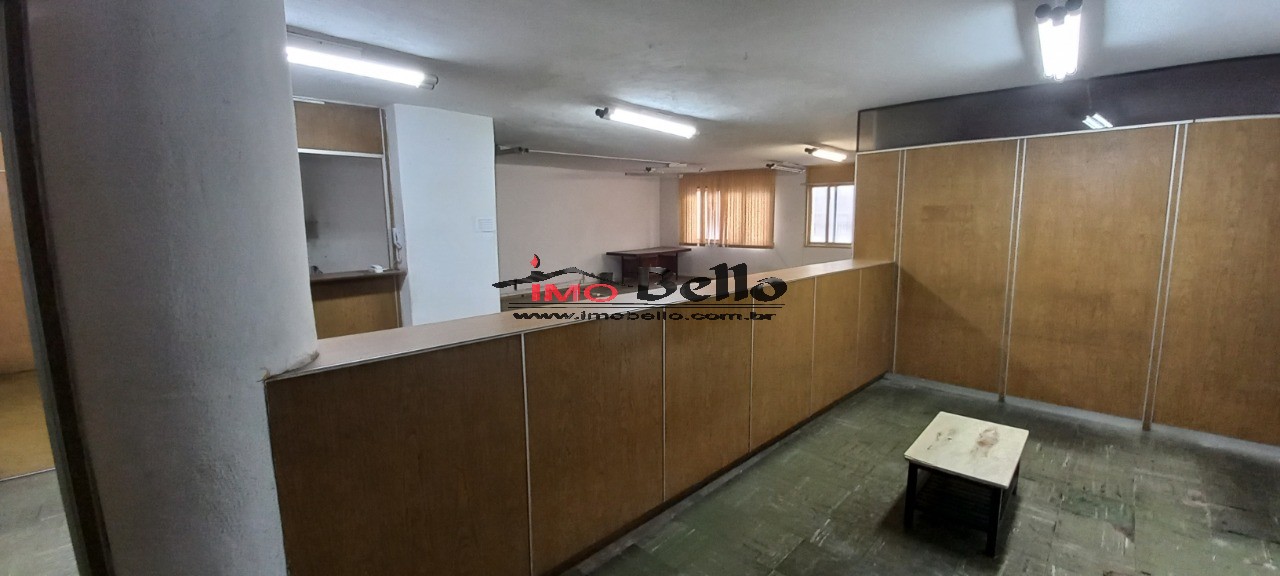 VENDO SOBRELOJA COM 198 M2 NO CENTRO