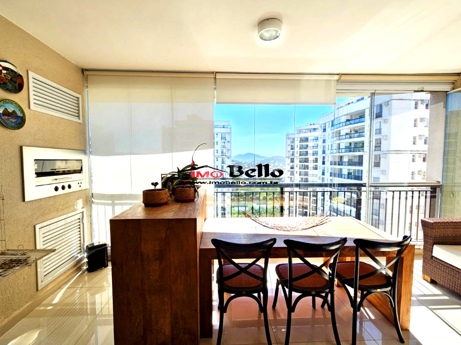 Apartamento de Luxo à Venda na Barra da Tijuca - 4 Quartos, 4 Suítes, 1 Sala, 5 Banheiros, 2 Vagas - Rio de Janeiro-RJ
