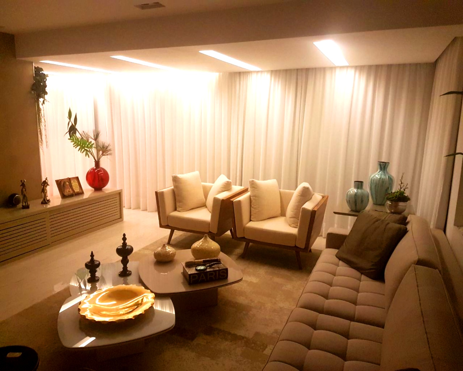 Cobertura de Luxo na Freguesia Jacarepaguá - 5 Quartos, 4 Suítes, 3 Salas, 5 Banheiros, 2 Vagas, 228m² - Rio de Janeiro-RJ!