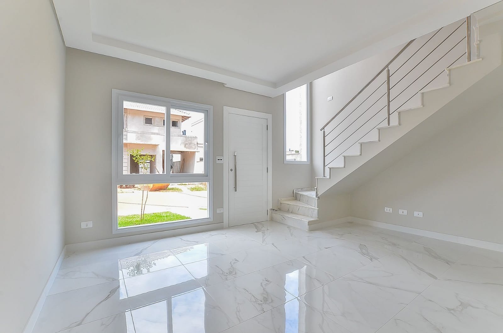 Sobrado com 130,52m² com 03 dormitórios á venda no condomíni
