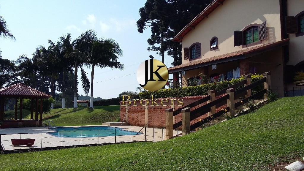 Chácara em CENTRO, IBIÚNA - Sítio à Venda Estilo Rancho com Baias para Cavalo em Ibiúna - SP