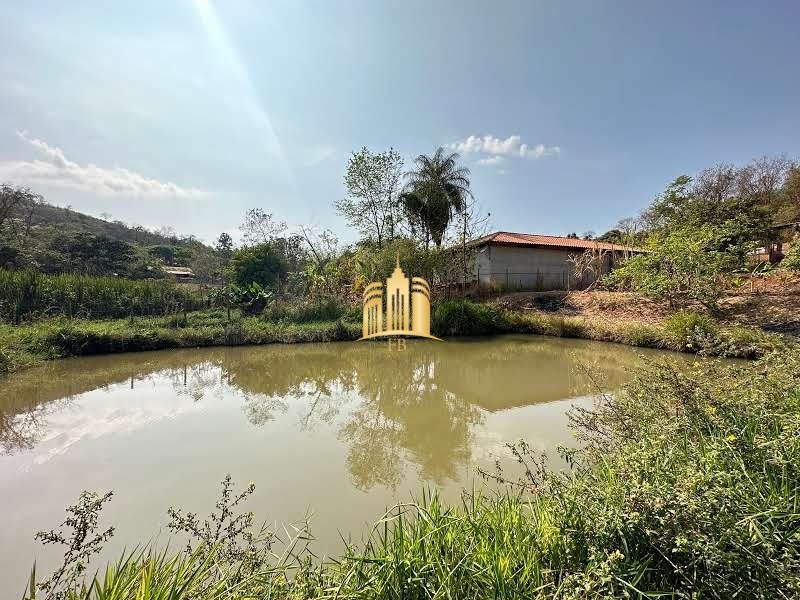 Sítio, 2 quartos, 1600 m² - Foto 1