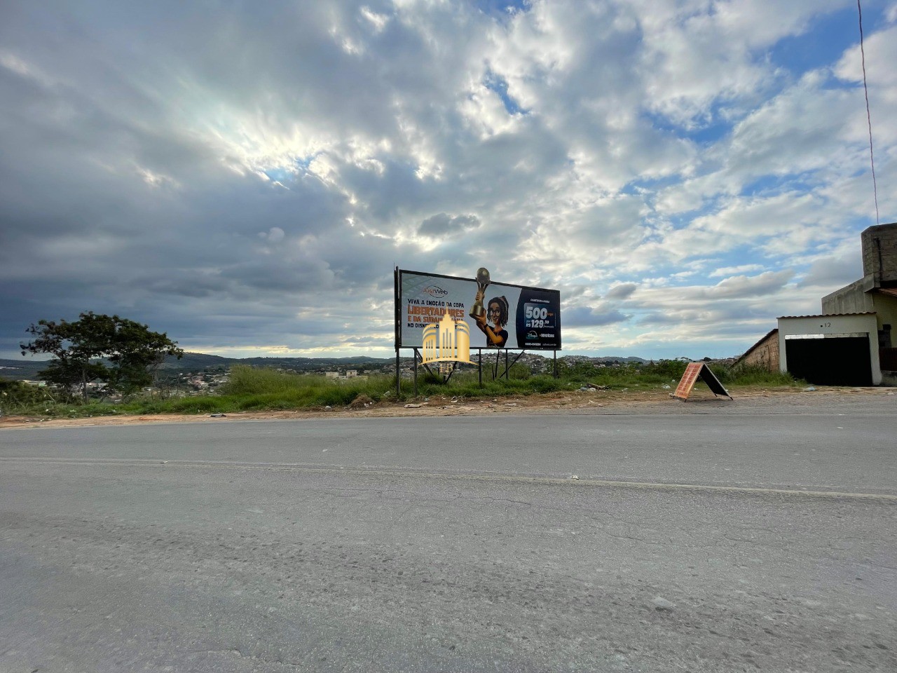 Loteamento e Condomínio, 1300 m² - Foto 3