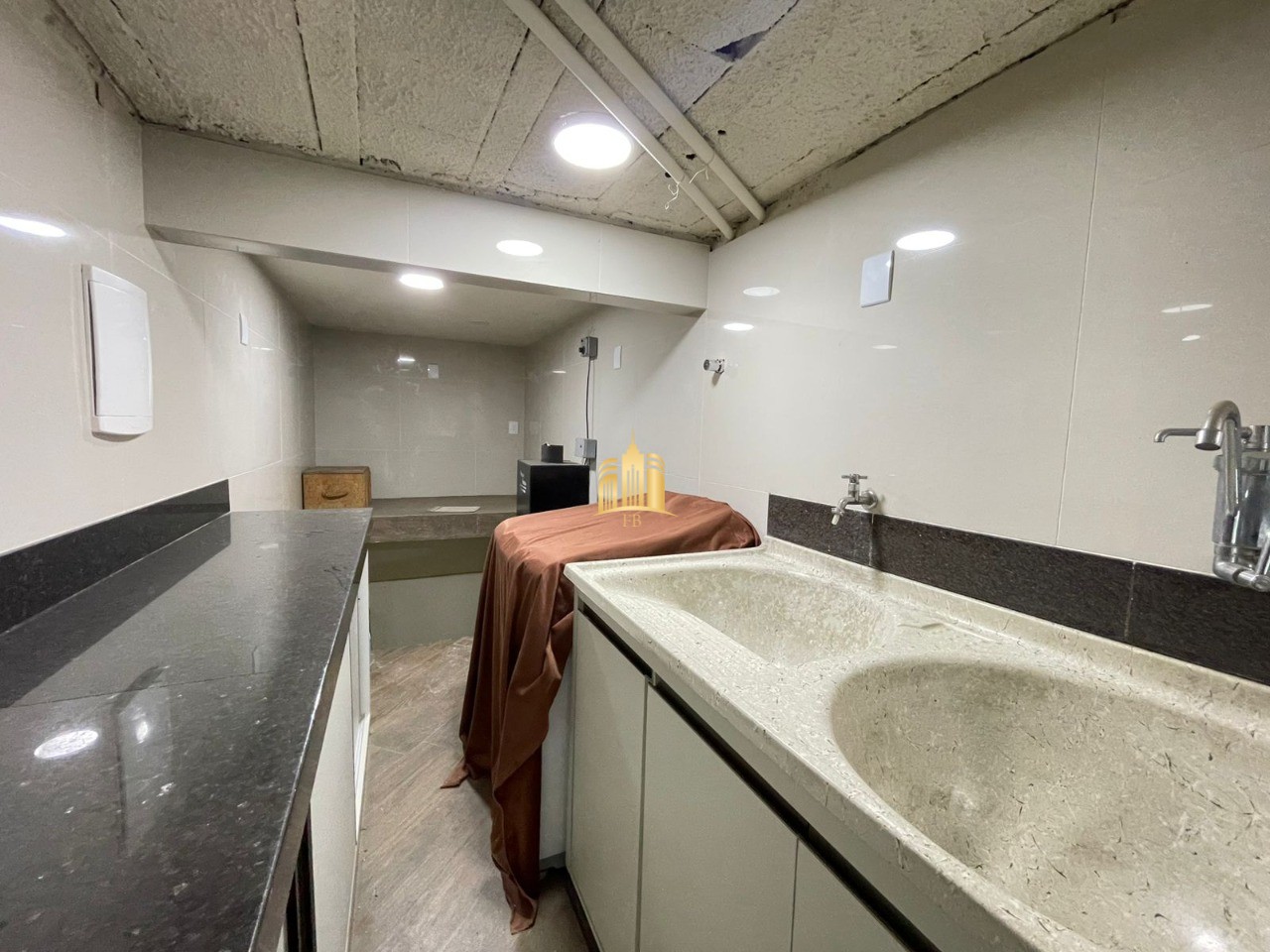 Casa, 6 quartos, 360 m² - Foto 6
