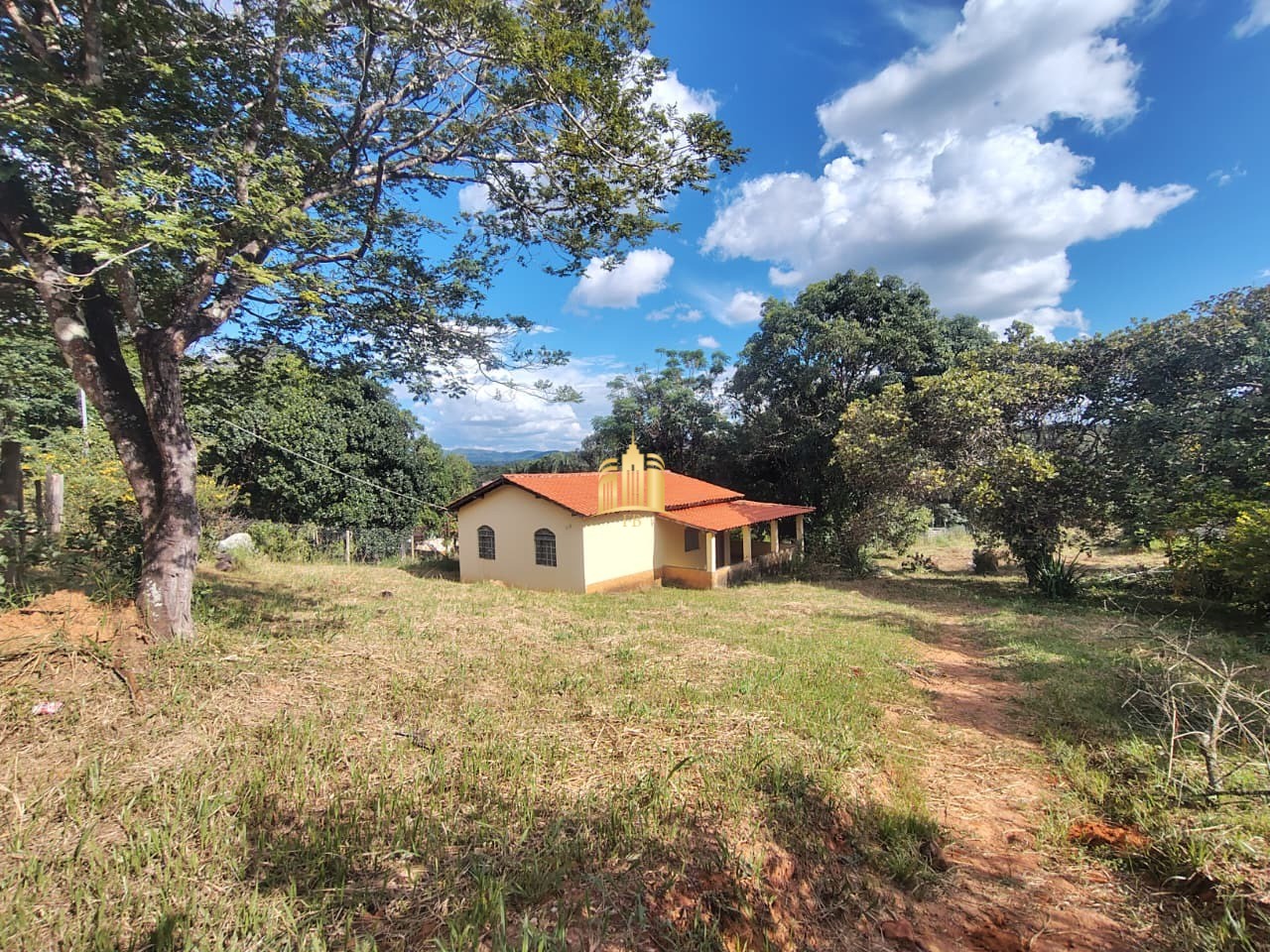 Chácara, 2 quartos, 2643 m² - Foto 1