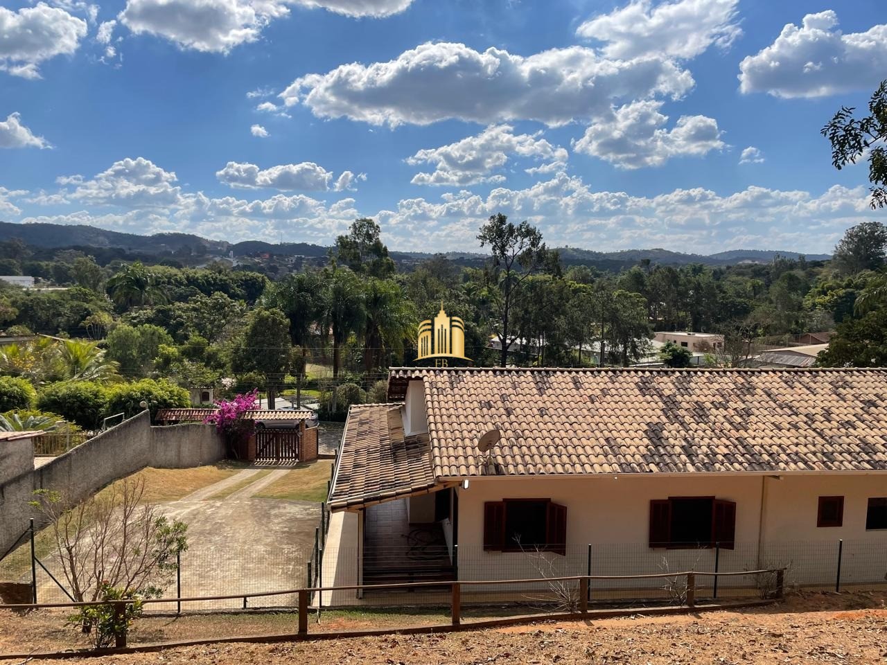 Sítio, 3 quartos, 2000 m² - Foto 2