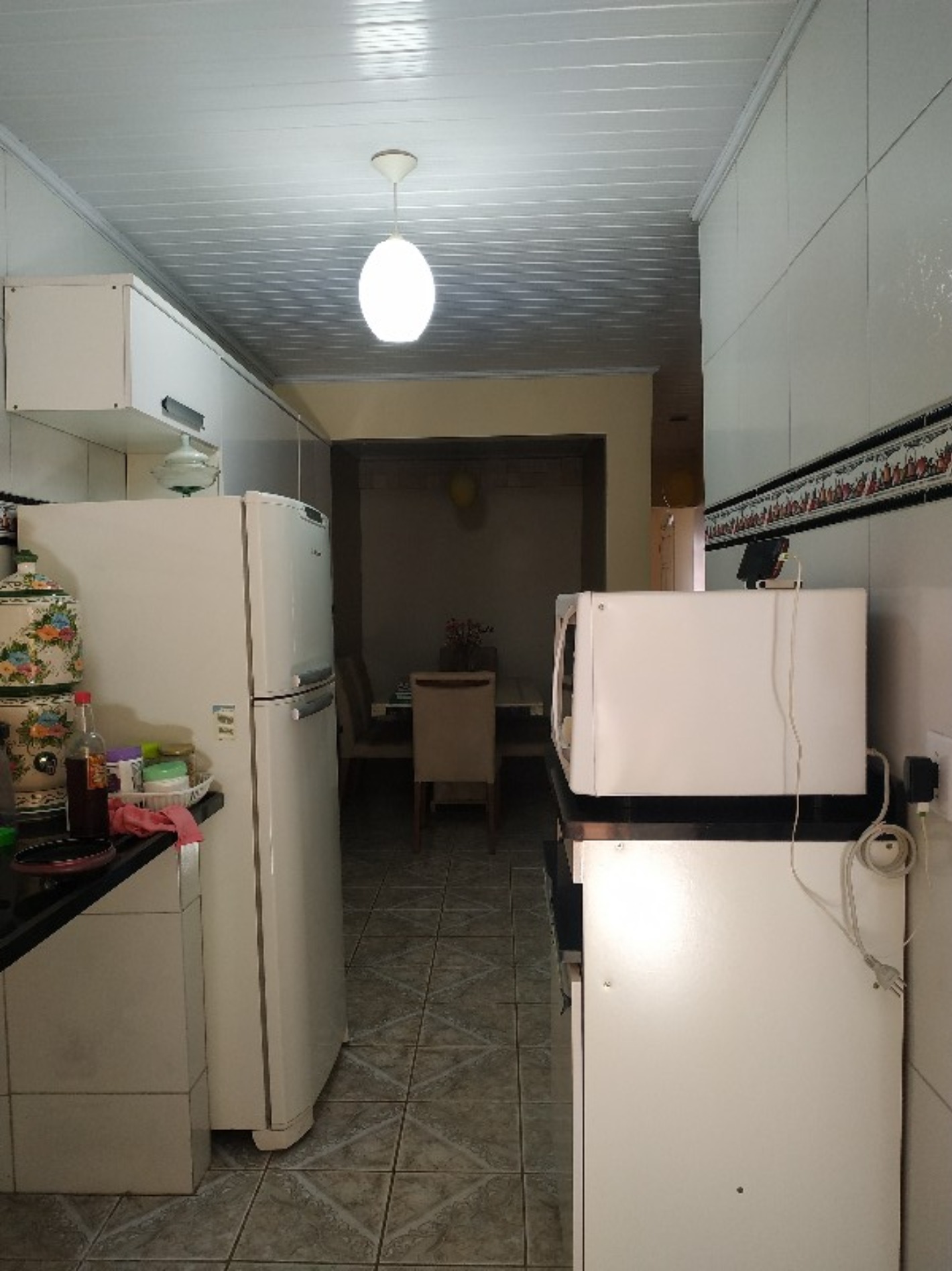 Casa 3 quartos na QNL 18 - More proximo a estação da metrô (a menos de 5 minutos) Aceita FGTS e financiamento bancário.