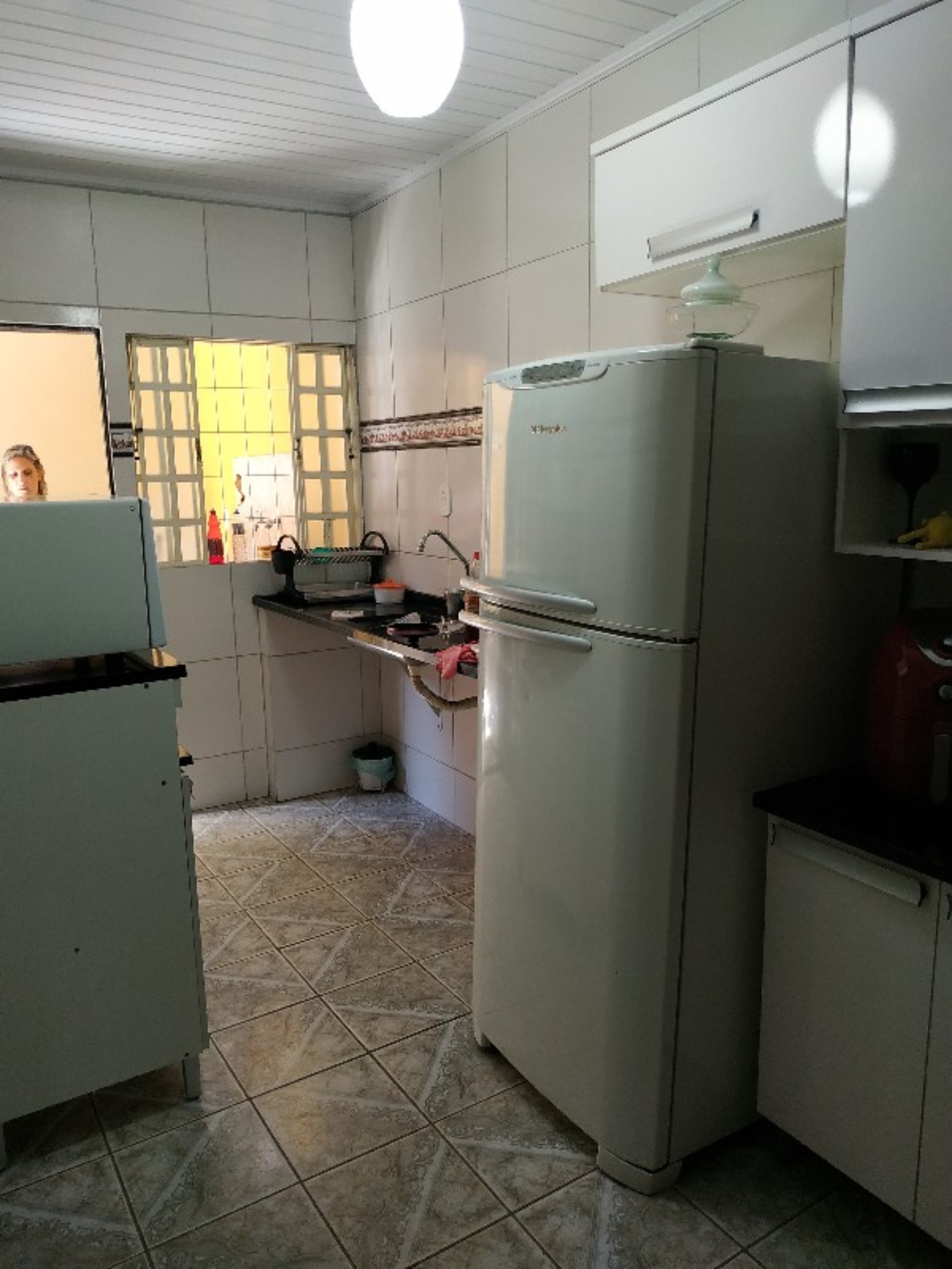 Casa 3 quartos na QNL 18 - More proximo a estação da metrô (a menos de 5 minutos) Aceita FGTS e financiamento bancário.