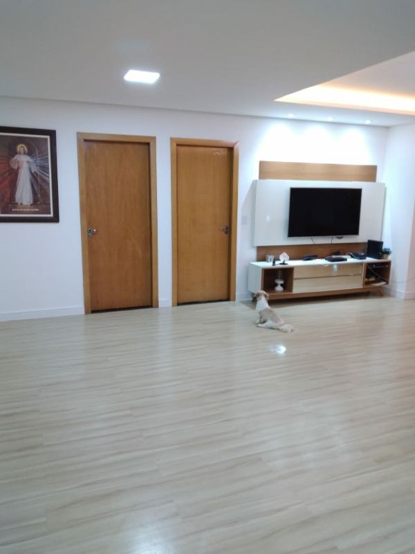 Casa 3 suítes - Vicente Pires Rua 17 E, chácara 169. Especificações: - 03 QUARTOS com 3 suítes - Metragem lote: 900 mts - Área construída