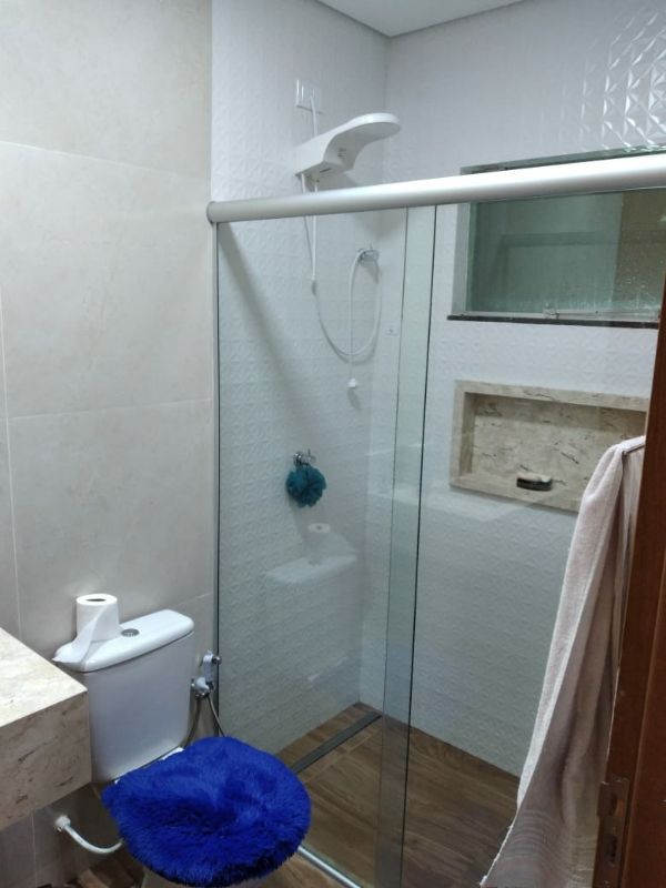 Casa 3 suítes - Vicente Pires Rua 17 E, chácara 169. Especificações: - 03 QUARTOS com 3 suítes - Metragem lote: 900 mts - Área construída