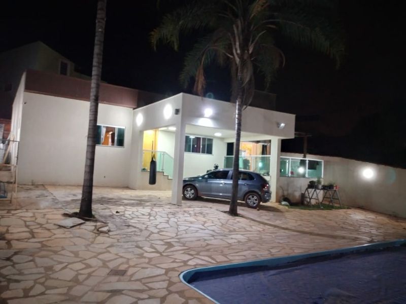 Casa 3 suítes - Vicente Pires Rua 17 E, chácara 169. Especificações: - 03 QUARTOS com 3 suítes - Metragem lote: 900 mts - Área construída