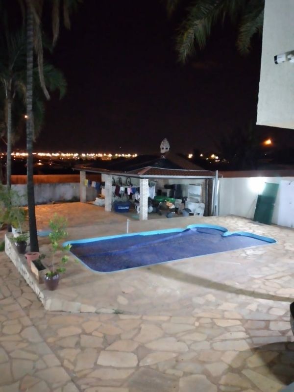Casa 3 suítes - Vicente Pires Rua 17 E, chácara 169. Especificações: - 03 QUARTOS com 3 suítes - Metragem lote: 900 mts - Área construída