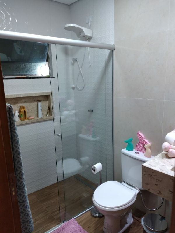 Casa 3 suítes - Vicente Pires Rua 17 E, chácara 169. Especificações: - 03 QUARTOS com 3 suítes - Metragem lote: 900 mts - Área construída