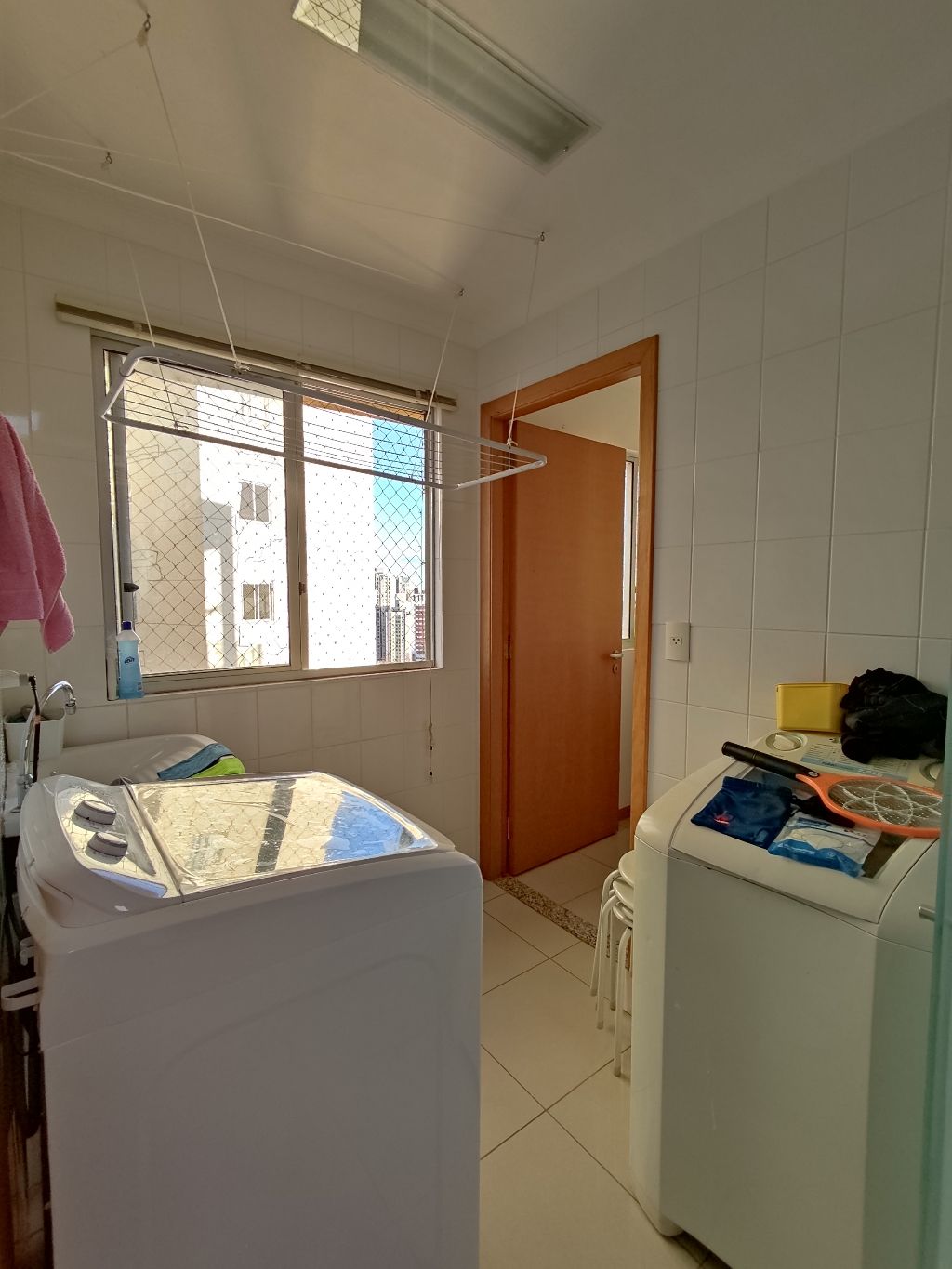 Via Club Águas Claras - Cobertura 4 quartos, 2 vagas de garagem, armários planejados, piso em porcelanato, jacuzzi