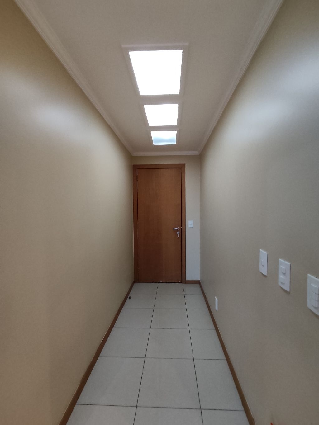 Via Club Águas Claras - Cobertura 4 quartos, 2 vagas de garagem, armários planejados, piso em porcelanato, jacuzzi