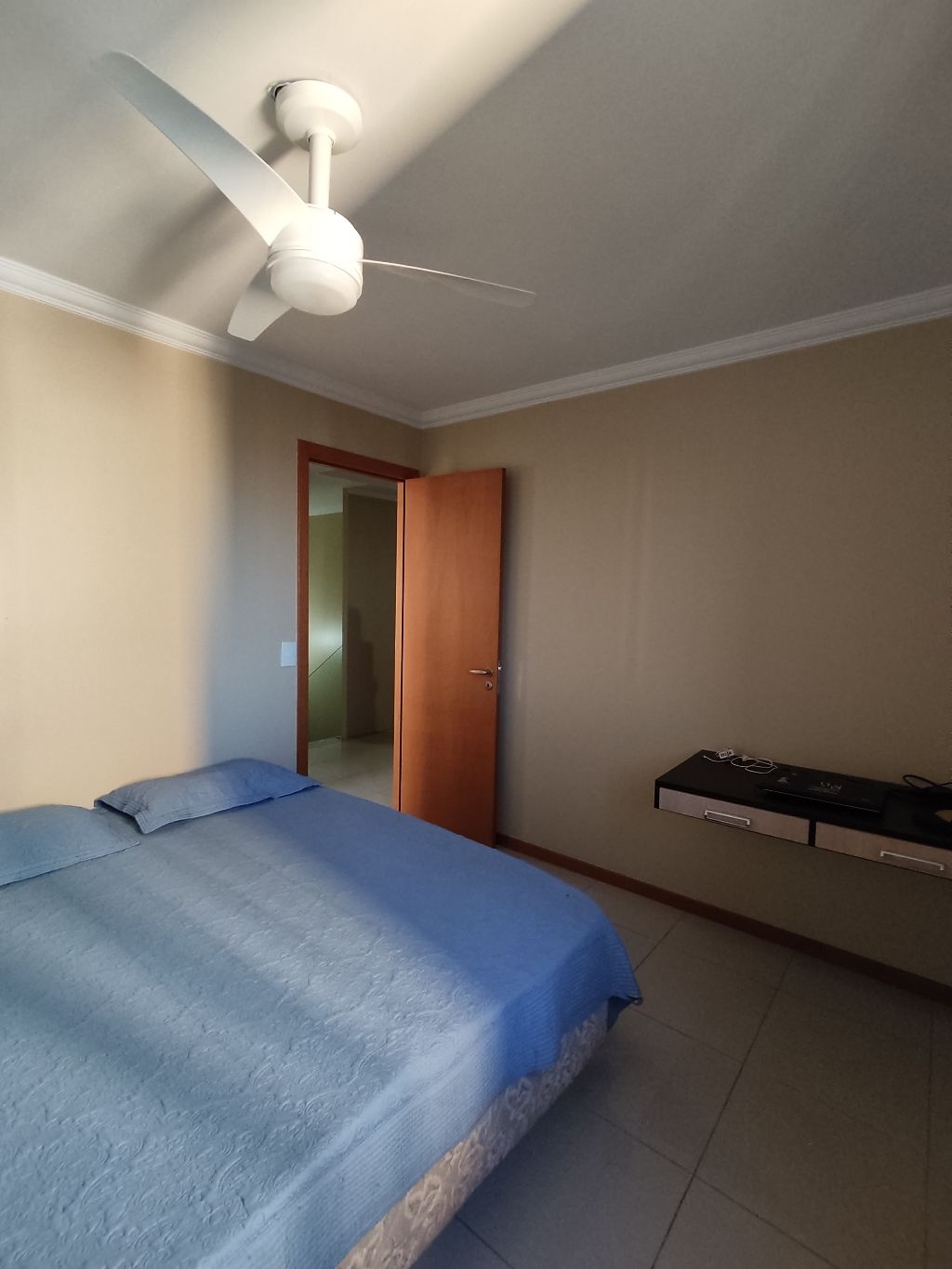 Via Club Águas Claras - Cobertura 4 quartos, 2 vagas de garagem, armários planejados, piso em porcelanato, jacuzzi