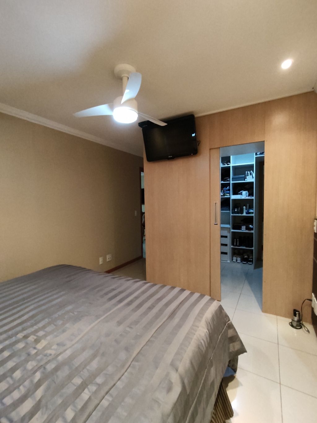 Via Club Águas Claras - Cobertura 4 quartos, 2 vagas de garagem, armários planejados, piso em porcelanato, jacuzzi