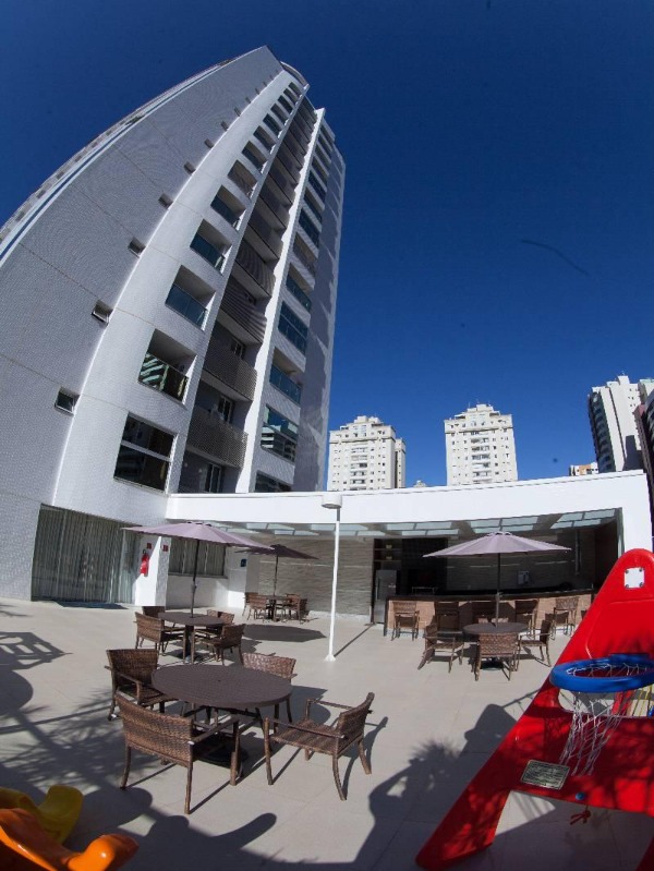 Águas Claras Cobertura no Lê Paysage - 2 quartos. Nascente , 170 m² sendo 2 suítes uma com closet, área gourmet com hidromassagem , 4 vagas de garage