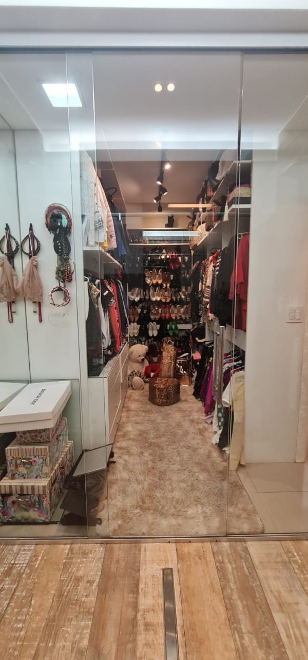 Águas Claras Cobertura no Lê Paysage - 2 quartos. Nascente , 170 m² sendo 2 suítes uma com closet, área gourmet com hidromassagem , 4 vagas de garage
