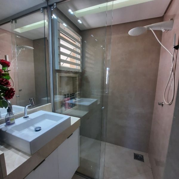 Águas Claras Cobertura no Lê Paysage - 2 quartos. Nascente , 170 m² sendo 2 suítes uma com closet, área gourmet com hidromassagem , 4 vagas de garage