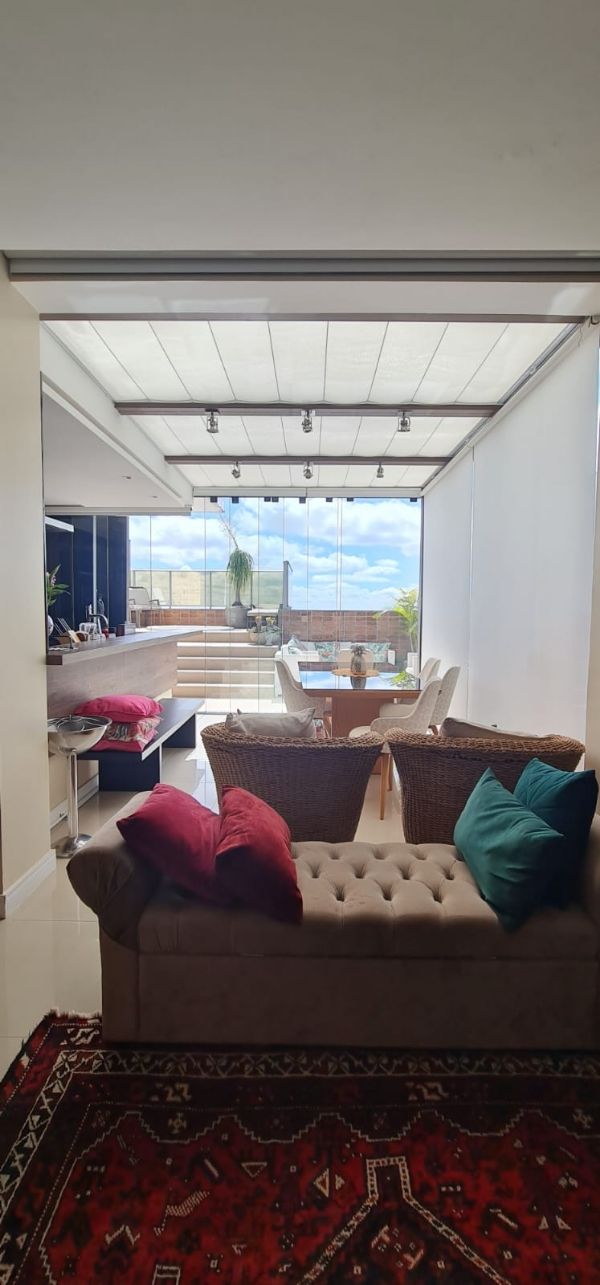 Águas Claras Cobertura no Lê Paysage - 2 quartos. Nascente , 170 m² sendo 2 suítes uma com closet, área gourmet com hidromassagem , 4 vagas de garage