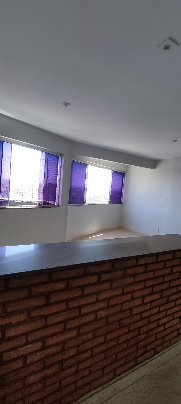Residencial Cervantes Águas Claras - Cobertura 4 quartos, vista livre e 2 vagas de garagem. Apartamento com 4 (quatro) quartos, vista livre 16 e 17