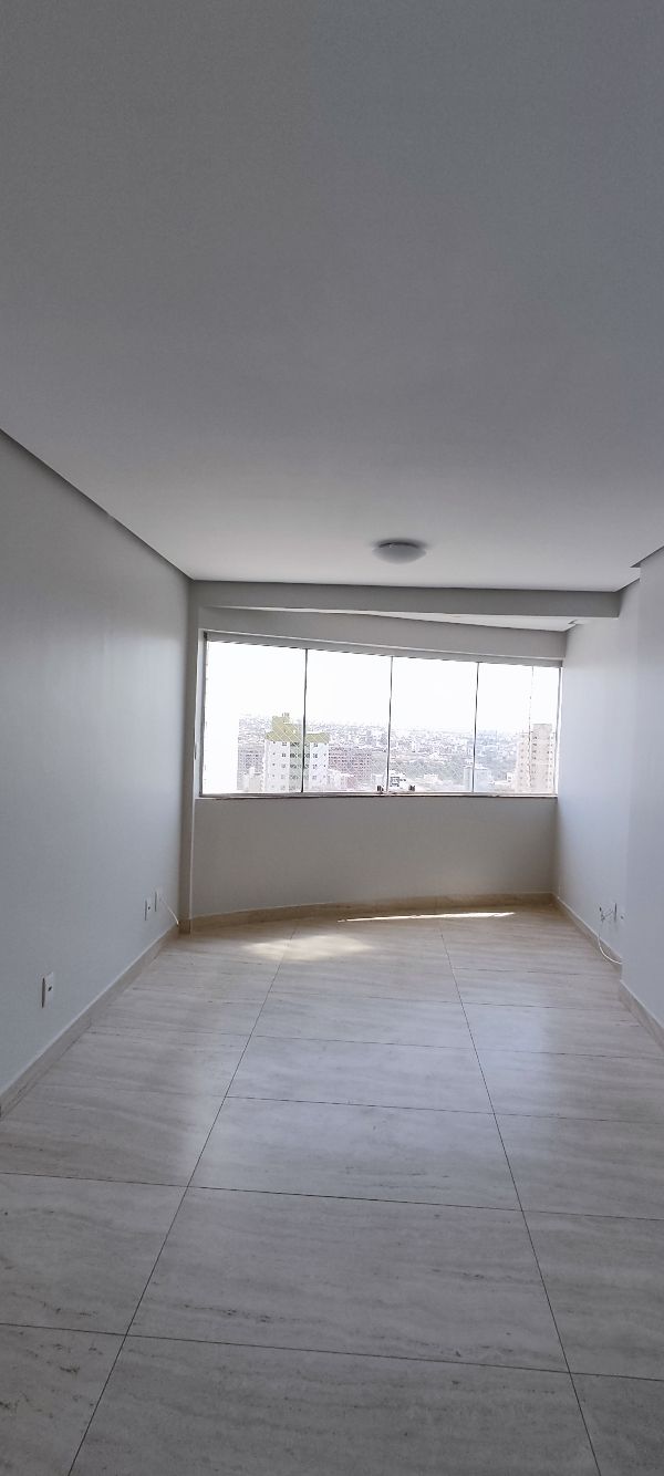 Residencial Cervantes Águas Claras - Cobertura 4 quartos, vista livre e 2 vagas de garagem. Apartamento com 4 (quatro) quartos, vista livre 16 e 17