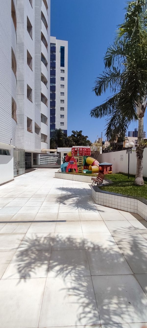 Residencial Cervantes Águas Claras - Cobertura 4 quartos, vista livre e 2 vagas de garagem. Apartamento com 4 (quatro) quartos, vista livre 16 e 17