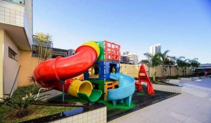 Residencial Cervantes Águas Claras - Cobertura 4 quartos, vista livre e 2 vagas de garagem. Apartamento com 4 (quatro) quartos, vista livre 16 e 17