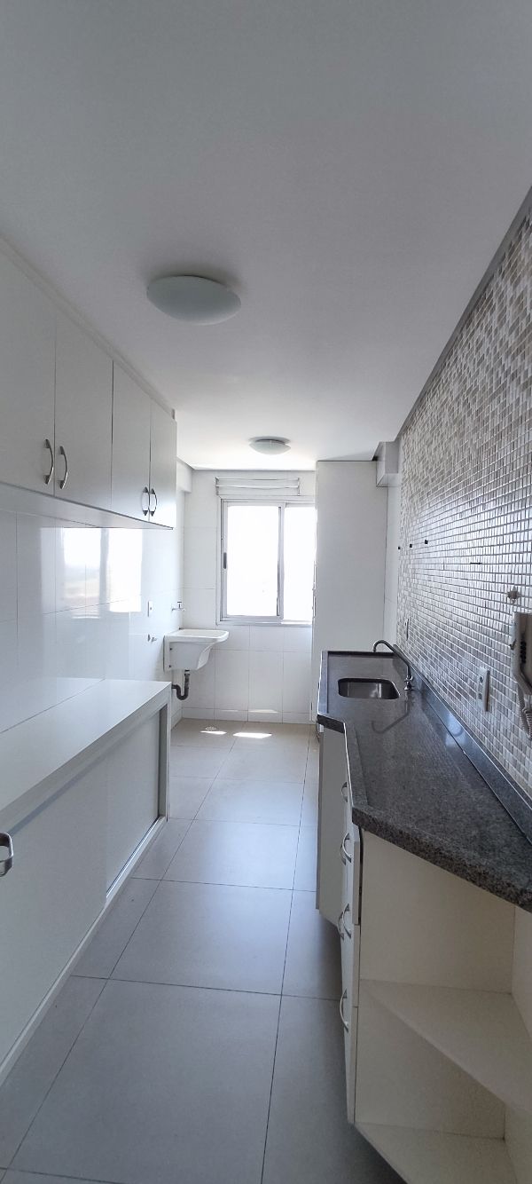 Residencial Cervantes Águas Claras - Cobertura 4 quartos, vista livre e 2 vagas de garagem. Apartamento com 4 (quatro) quartos, vista livre 16 e 17