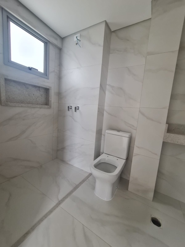 Edifício Costa Azul Águas Claras - 3 quartos com 103 m², 1 suíte, 2 vagas de garagem. Na melhor localização, perto de todas as entrada