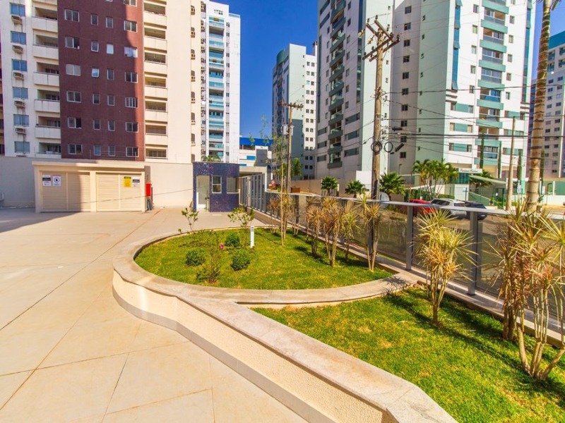 Edifício Costa Azul Águas Claras - 3 quartos com 103 m², 1 suíte, 2 vagas de garagem. Na melhor localização, perto de todas as entrada